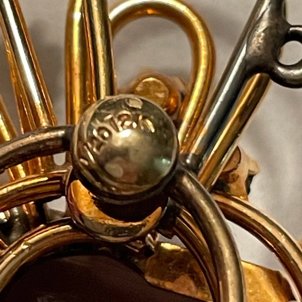 1920s Art Deco Gold Filled Brooch Pendant – Amethyst-Colored Stone – Estate Find - Picture 8 of 17